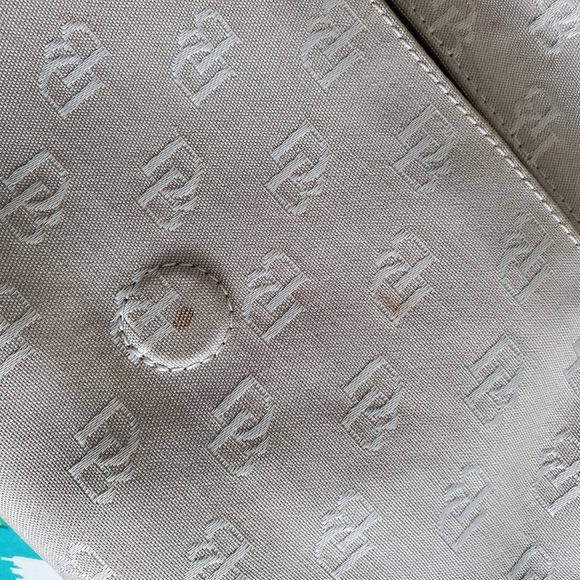 Dooney & bourke - Picture 4 of 6